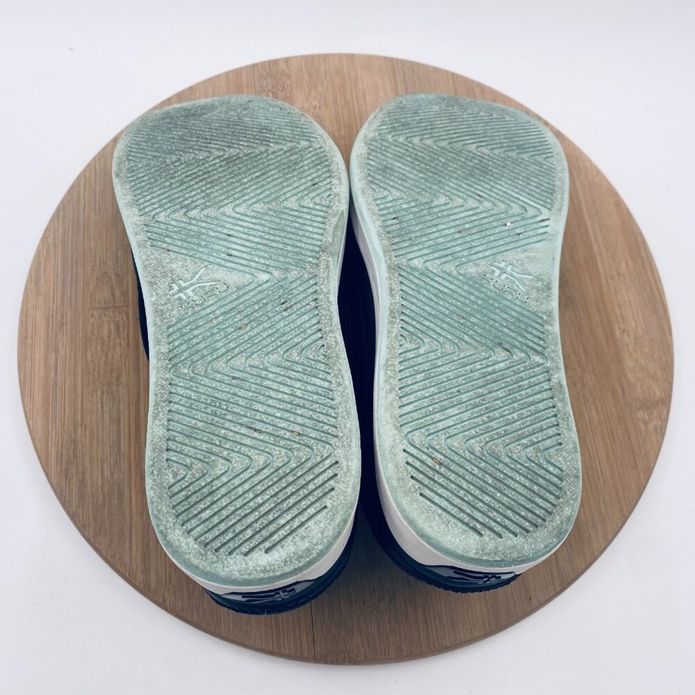 KURU Black and White Slip-On Athletic Shoes - Picture 10 of 11